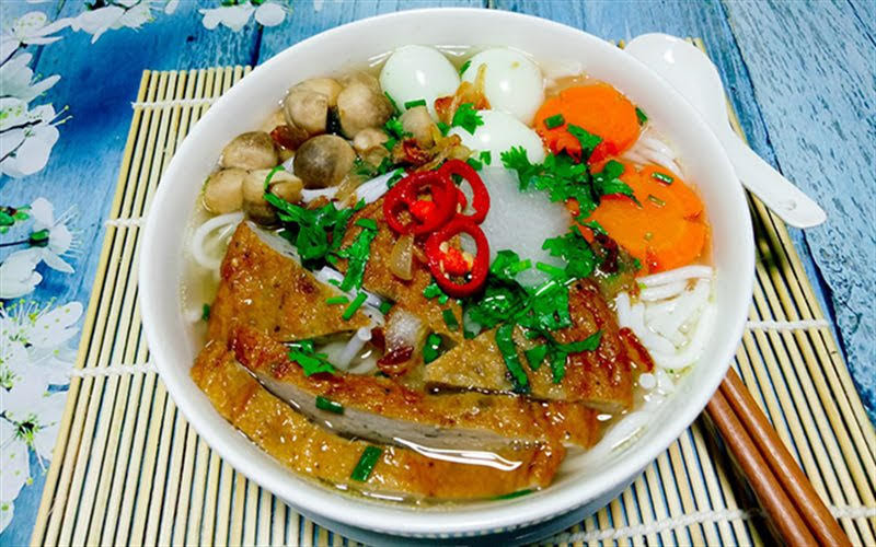 Bánh Canh Chả Cá Nha Trang ( ngon téc nách )